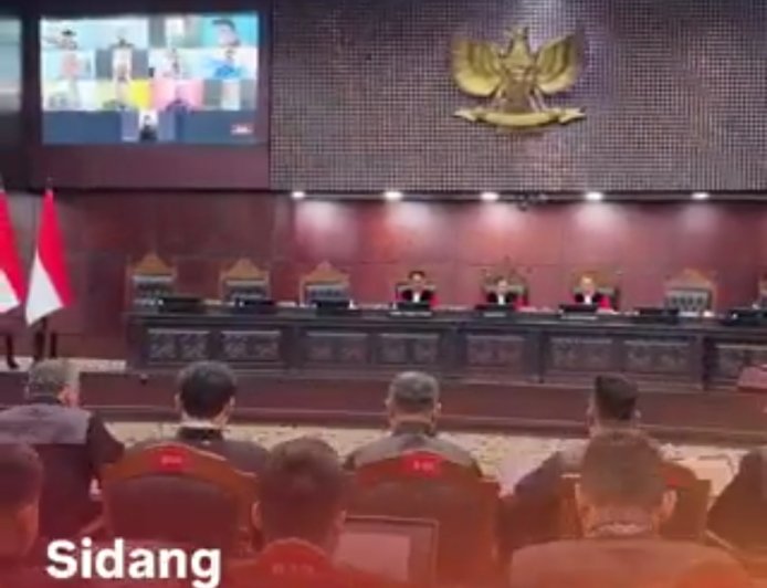 Pensiun Profesor di Usia 70 Tahun Diuji di MK: Batas Usia Mutlak Dinilai Bertentangan dengan Konstitusi