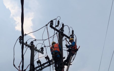 Pastikan Listrik Warga Rusunawa Tak Padam, PLN UP3 Depok Gelar Pemeliharaan Gardu Distribusi