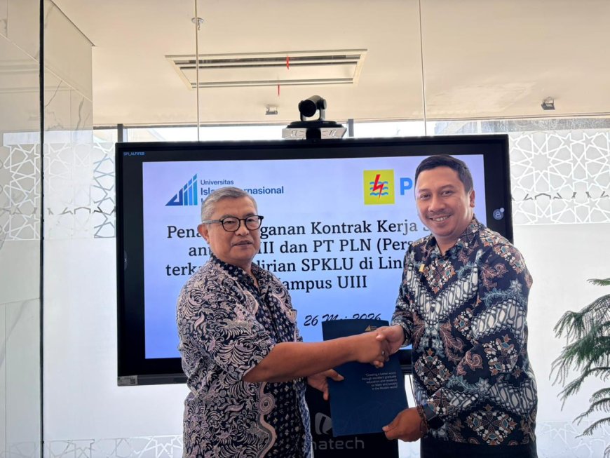 Percepat Ekosistem Kendaraan Listrik di Dunia Pendidikan, PLN UP3 Depok dan UIII Resmikan Kerja Sama SPKLU