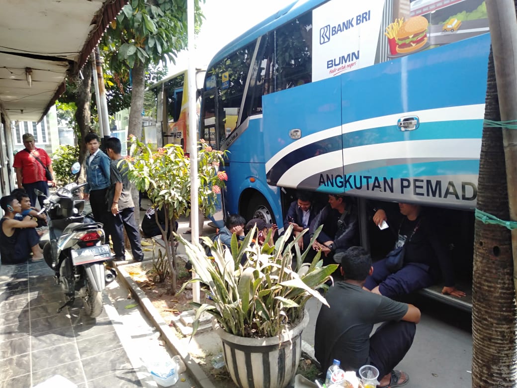 Supir Damri Ricuh Tuntut Kernek Tetap Ada