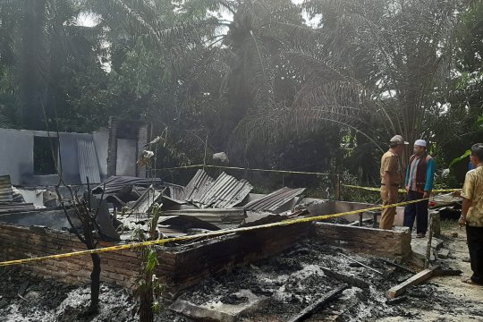 Anak Durhaka Tega Bakar Rumah Orangtuanya di Langkat, Karena Bertengkar 