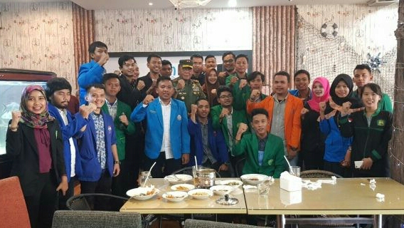 Pangdam I/BB Berikan Beasiswa dan Tiket Umroh Kepada Mahasiswa/i Berprestasi. 