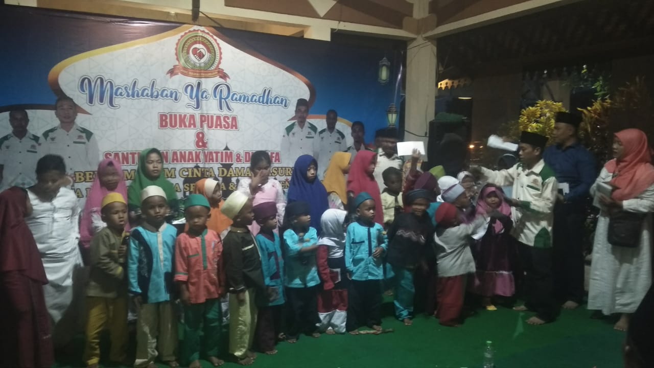 Kasat Reskrim Polres Pasuruan Santuni Anak Yatim Dan Dhuafa Saat Bukber 