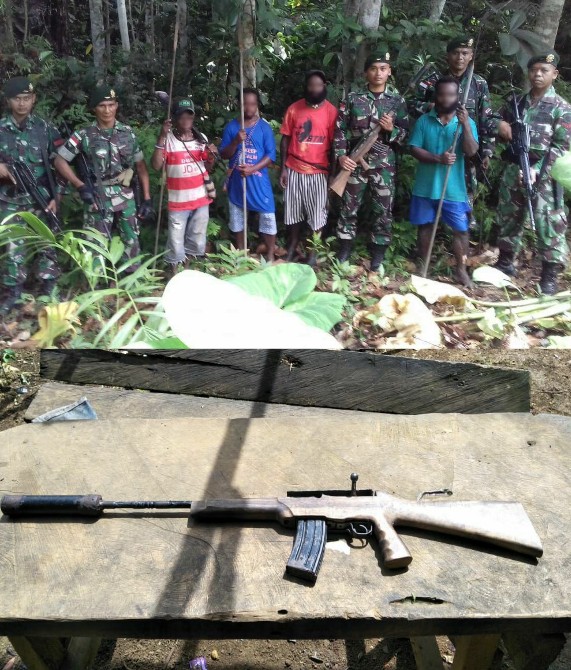 Satgas Yonif Para Raider 501 Kostrad Kembali Terima Senjata Api Rakitan Dari Warga
