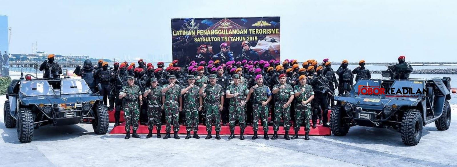 Panglima: Mengganggu Bhineka Tunggal Ika, Stabilitas Politik dan Pancasila, Berhadapan dengan TNI