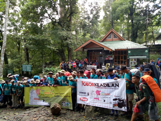 FUN HIKING MONTANA, BERSIH GUNUNG GEDE PANGRANGO 2017