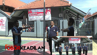 DIKENDAL , NAPI TERORIS TURUT KIBARKAN SANG MERAH PUTIH