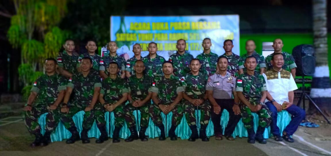 Satgas Yonif Para Raider 501 Kostrad Lakukan Buka Puasa Bersama Danrem 172/PWY