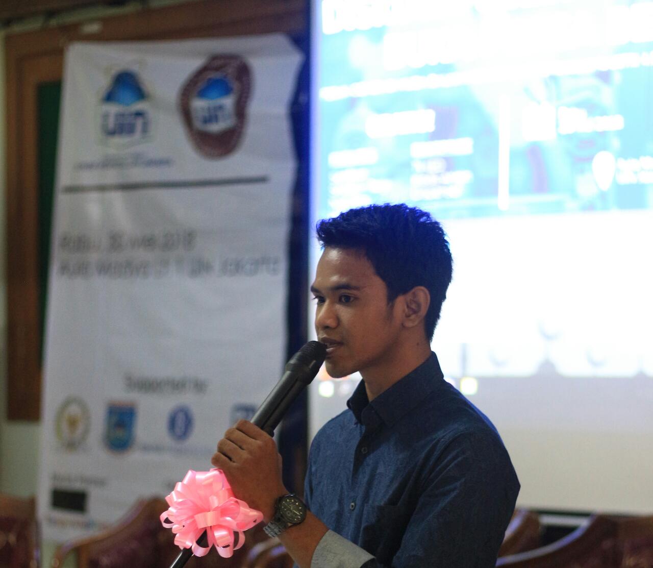 REVOLUSI INDUSTRI 4.0 DAN ARUS BARU MASYARAKAT INDONESIA