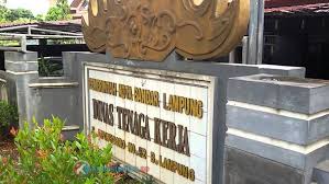 NASIB BURUH PT. EIGHT DIGANTUNG