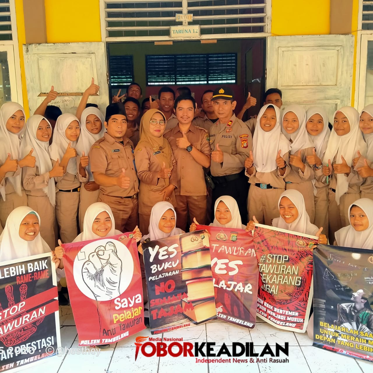 Kepolisian Setempat Gelar Sosialisasi Anstisipasi Tawuran Antar Pelajar di SMKN 1 Tambelang Bekasi 