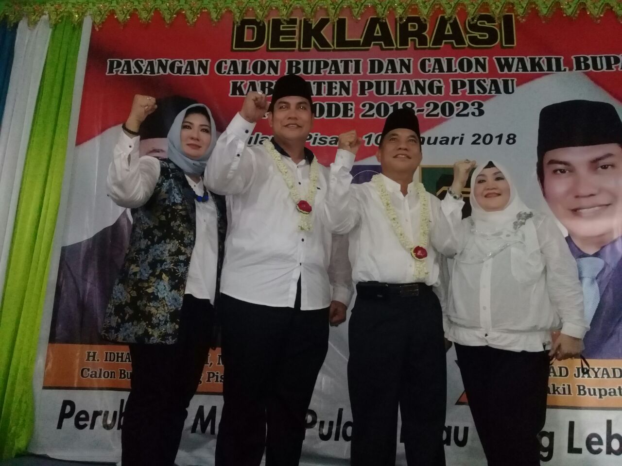 CABUP H. IDHAM AMUR DIANTARKAN RIBUAN SIMPATISAN  KE KPUD KAB PULANG PISAU 