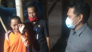 Derita Siswi SMK yang Tinggal di Bekas Kandang Ayam: Sudah Kebal Sering Diejek Teman Sejak SMP