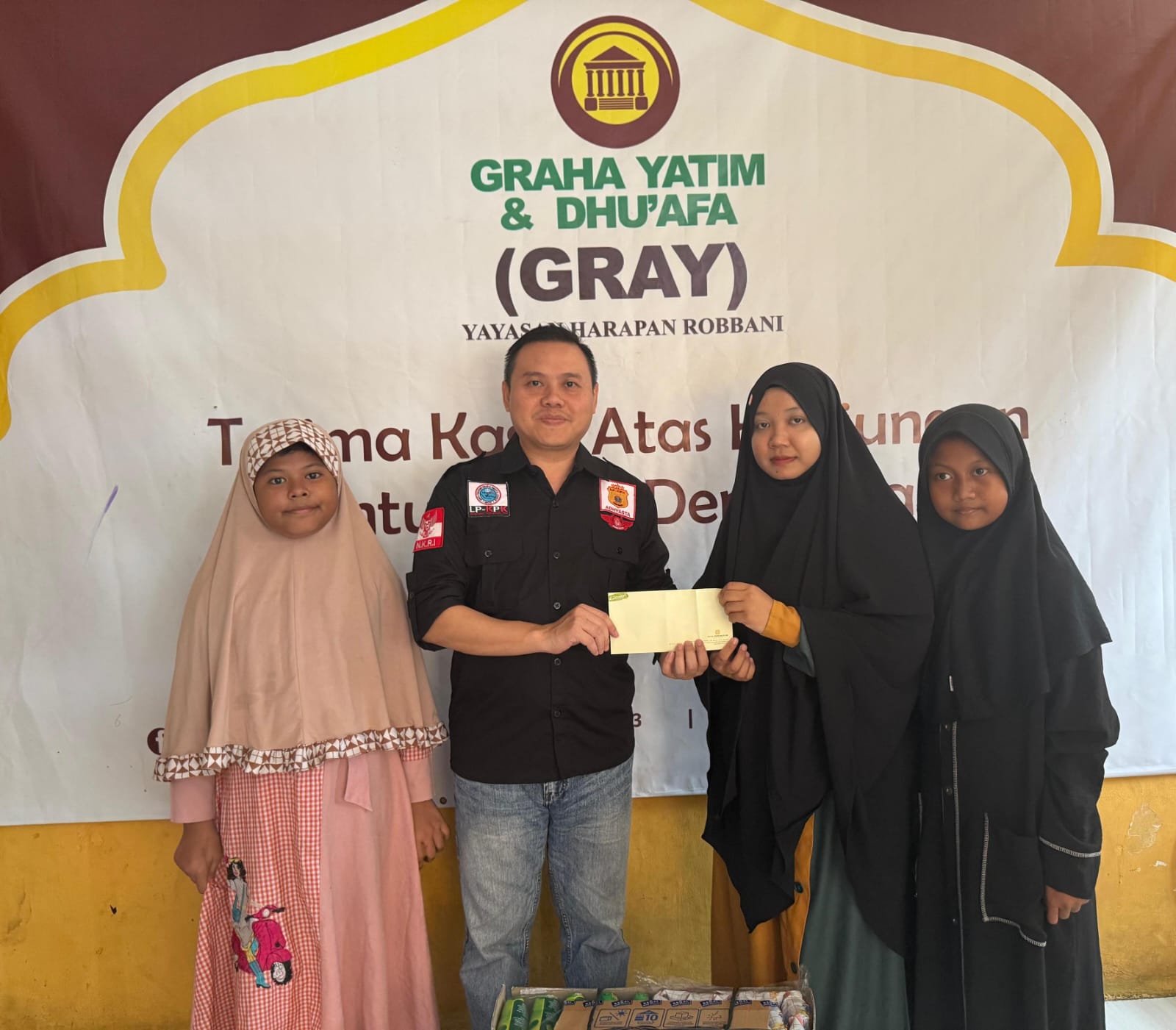 Santunan anak Yatim & Dhu'fa oleh Kepala Satuan Intelijen Nasional LP-KPK Nanda Almer Ronny Putra