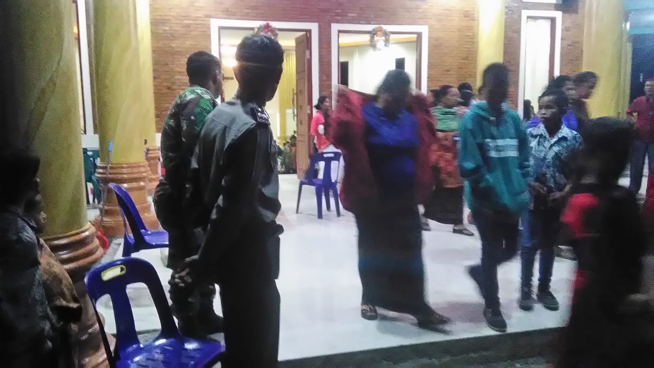 Misa Malam Natal di Gereja Katolik Santo Yoseph Parsoburan Berjalan Dengan Hikmat 