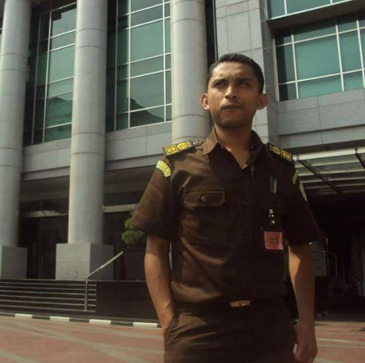 TERINDIKASI  BELANJA  FIKTIF PADA SAIL KOMODO 2013 LALU, PENYIDIK KEJARI MABAR NTT GELEDAH KANTOR DISPARBUD