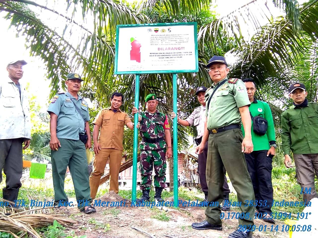 Cegah Illegal Loging dan Kebakaran Hutan, Tim BBKSDA Riau Pasang Papan Larangan di SM Kerumutan