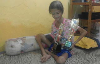 JERIT PILU KEMISKINAN !! Siti Khadijah, Juara Umum SD Muhammadiyah Tak Dapat Melanjut SMP