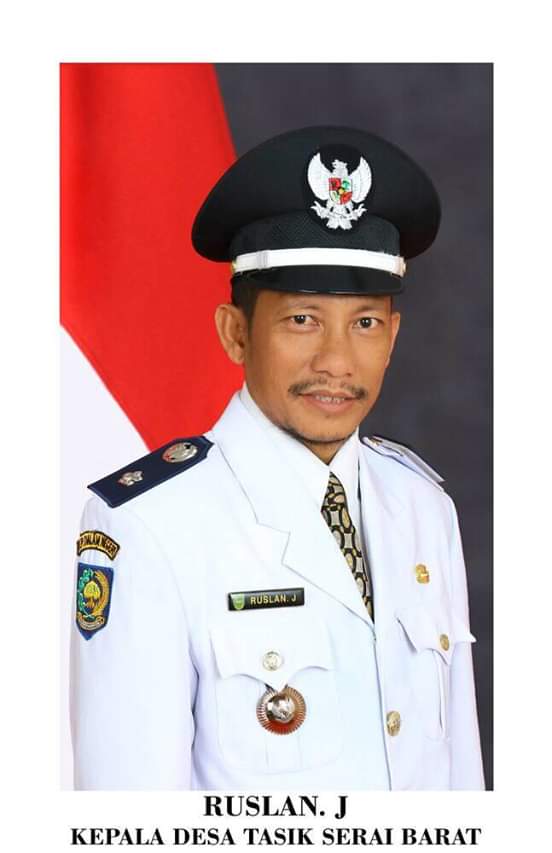 Tanggapi Keluhan Warga, Kades Periksa Pengerjaan Jl.Hasan C, dan Minta Kontraktor Perbaiki Pekerjaan.