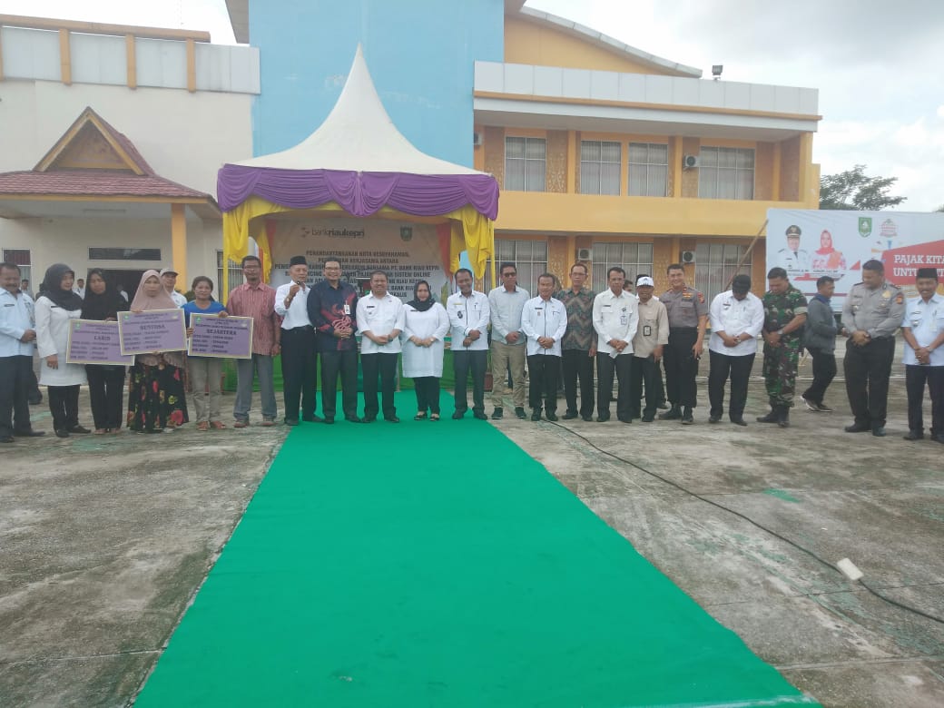 Kelompok Kerja Bersama Menerima Bantuan dari Bupati Bengkalis