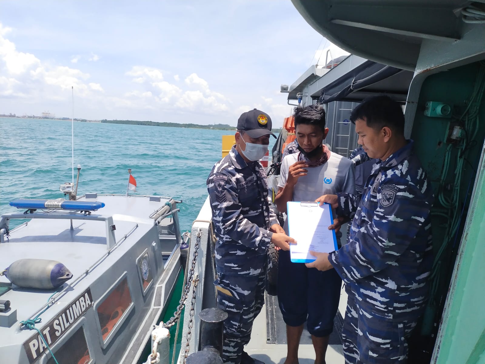 Pompong Nelayan Tenggelam Tertabrak Kapal, Satu Selamat Dua Tewas