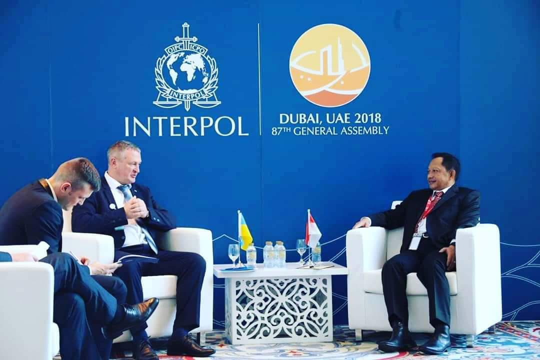 POLRI DALAM PERCATURAN KEPOLISIAN DUNIA 