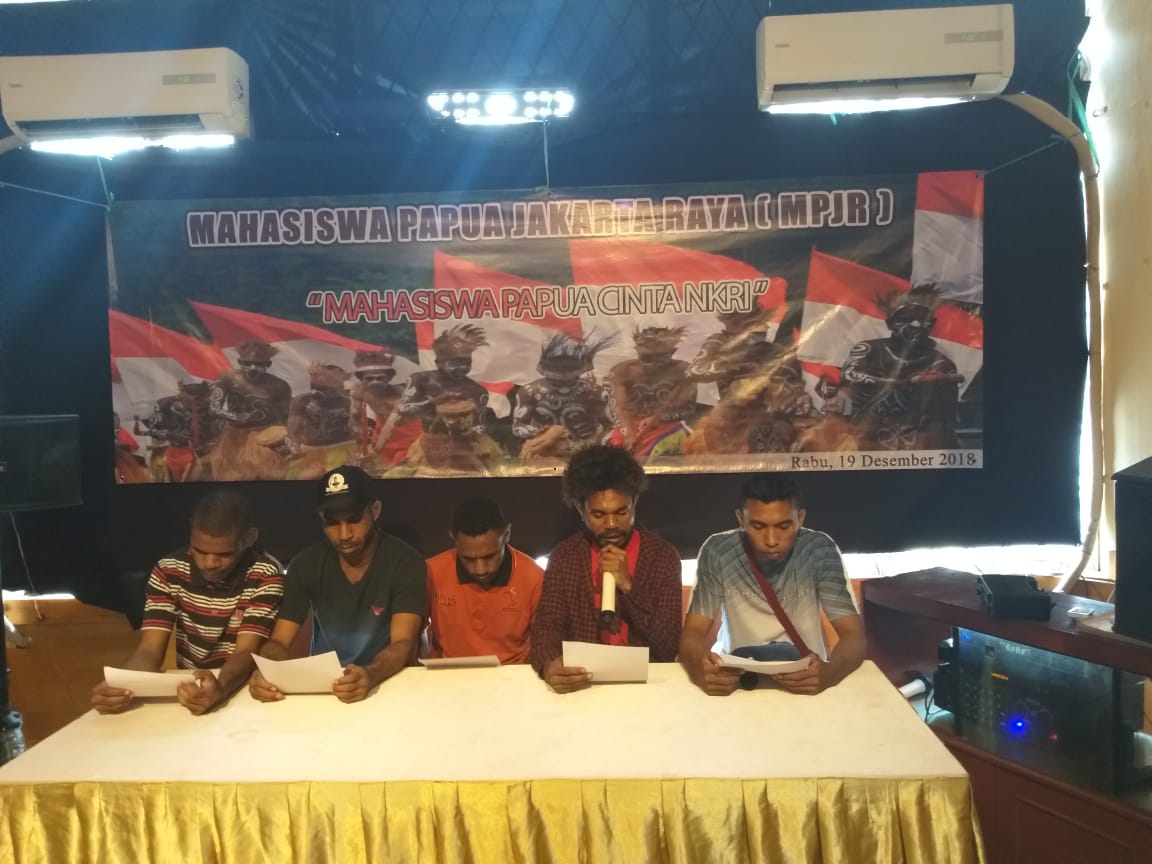 Mahasiswa Papua Cinta NKRI :  I Love Indonesia