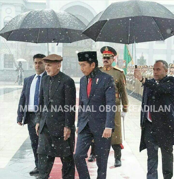 Meski Ada Serangan Bom Jokowi Super Hero Tetap ke Afghanistan , Berikut Alasannya 