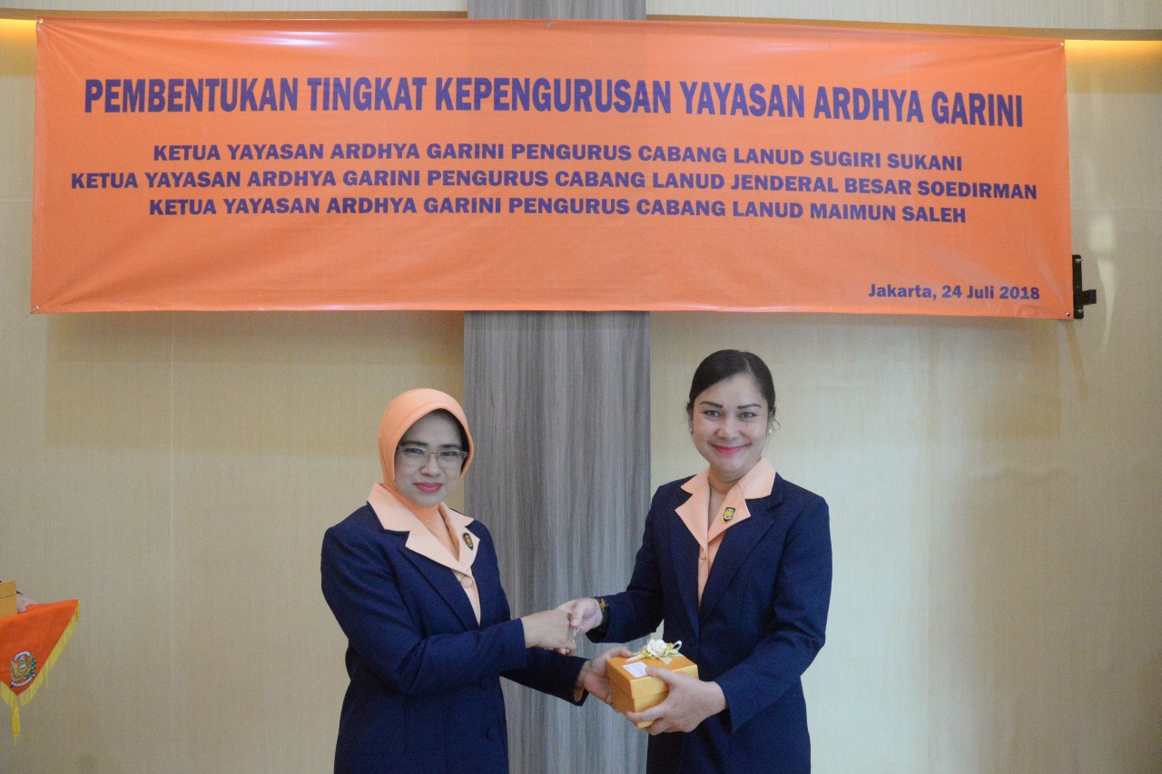 Pengangkatan Tiga Jabatan Ketua Yasarini Pengurus Cabang Jajaran Koopsau I 