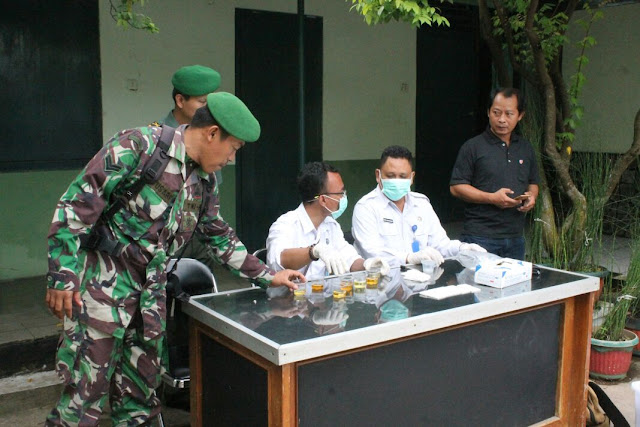 BNNK DAN KODIM 0703 CILACAP MENDADAK GELAR TEST URINE