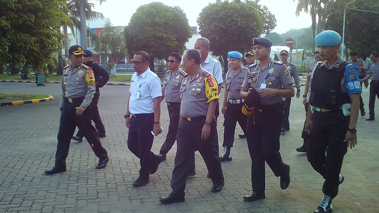 Polda Lampung  Pantau Pelabuhan Bakauheni Lampung Arus Mudik Lebaran