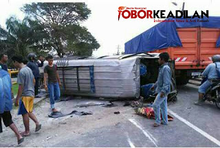 PEMA UINSU MEDAN BERDUKA , BUS TERJUNGKAL , SOPIR BRUTAL PUN KABUR 