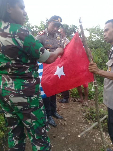 PENEMUAN BENDERA BINTANG KEJORA DI GUNUNG WELYO, PAPUA.