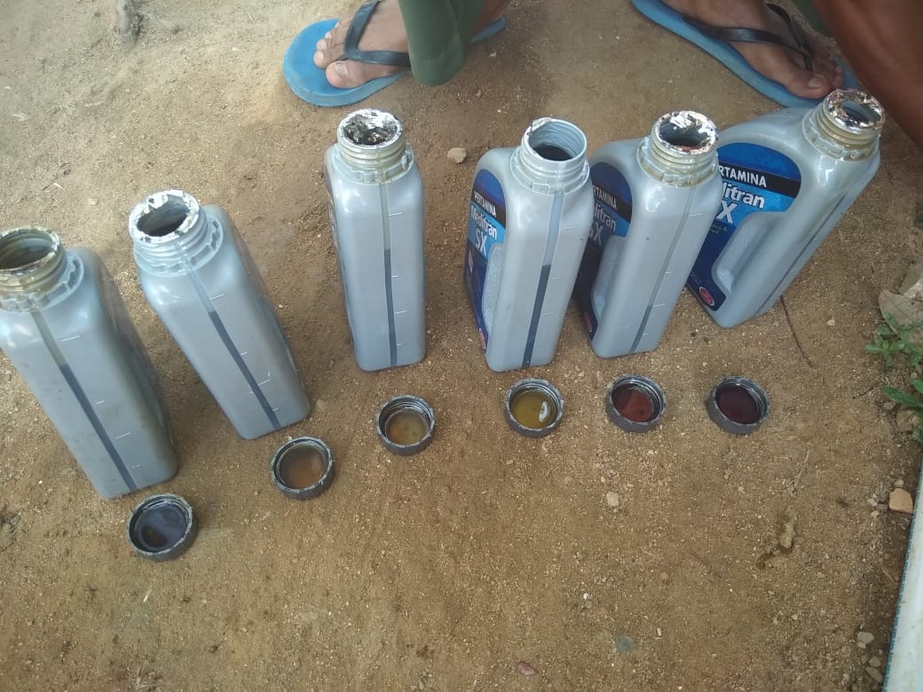 VIRAL !!!  MARAKNYA MINYAK PELUMAS OLI DIDUGA PALSU BEREDAR DI MESUJI