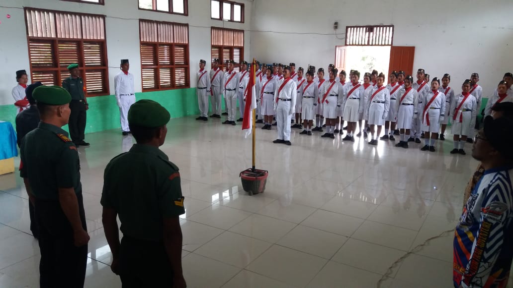 Usai Pengukuhan Paskibraka, Koramil 15/ Habinsaran Hadiri Upacara Pramuka