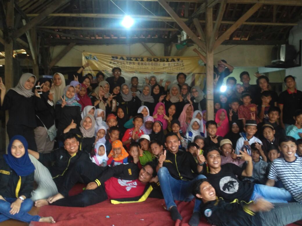  BAKTI SOSIAL BEM UNIVERSITAS ISLAM AS-SYAFIIYAH