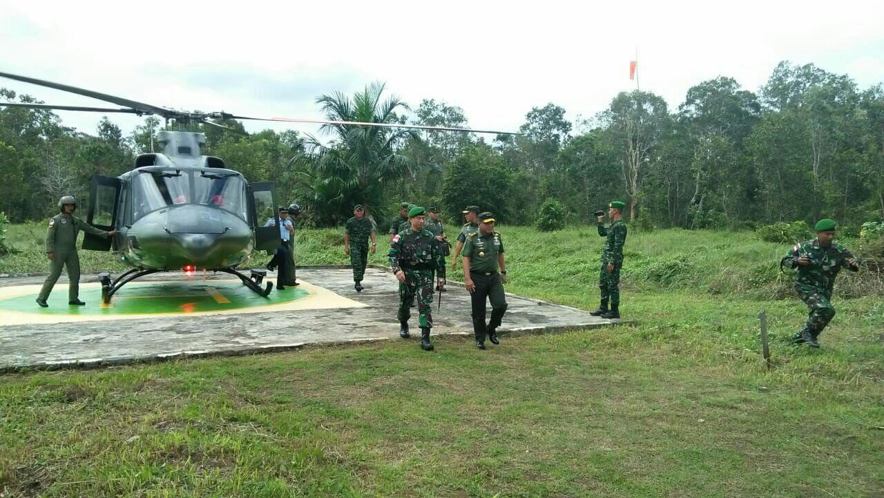 Irjen TNI Kunjungi Tapal Batas RI-PNG Di Sota Kabupaten Merauke