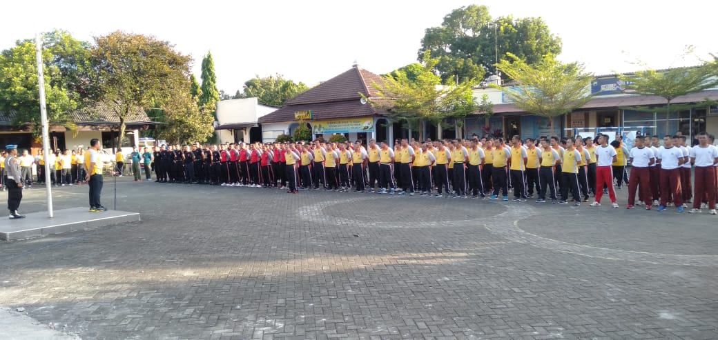 Peringati HUT Bhayangkara Ke-73, Polresta Surakarta Dan Kodim 0735/Surakarta Gelar Olahraga Bersama