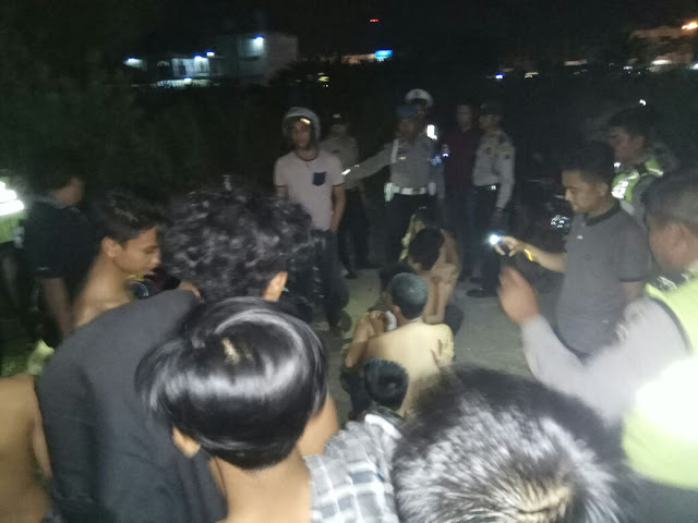 Pesta Lem Kambing, Puluhan Muda Mudi Digiring Ke Kantor Polisi.