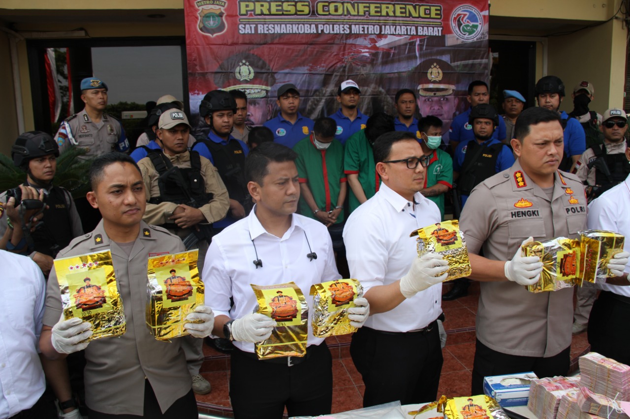 Konpers ungkap Jaringan Narkoba Internasional lintas Jakarta-Bandung seberat 30 Kg sabu sabu