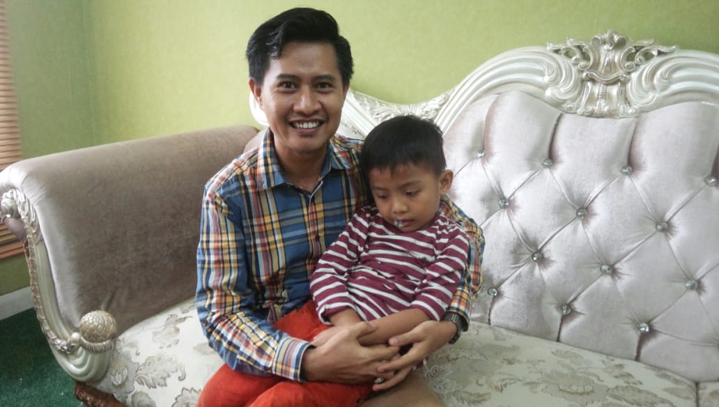 TAK BECUS URUSIN LAMPU JALAN, KINERJA KADIS PERHUBUNGAN KOTA PANGKALPINANG DINILAI AMIR GANDHI KERJANYA TIDUR