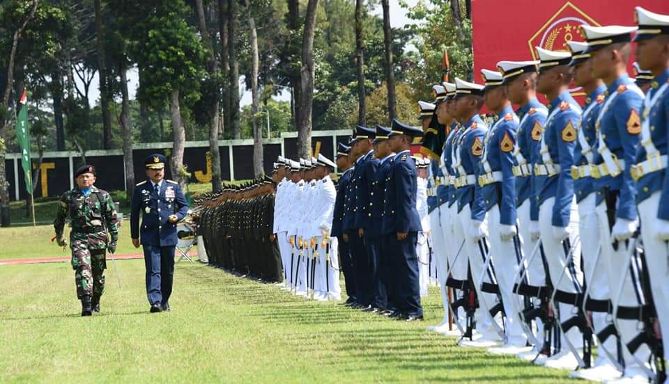 Panglima TNI Lantik 92 Perwira Karier TNI
