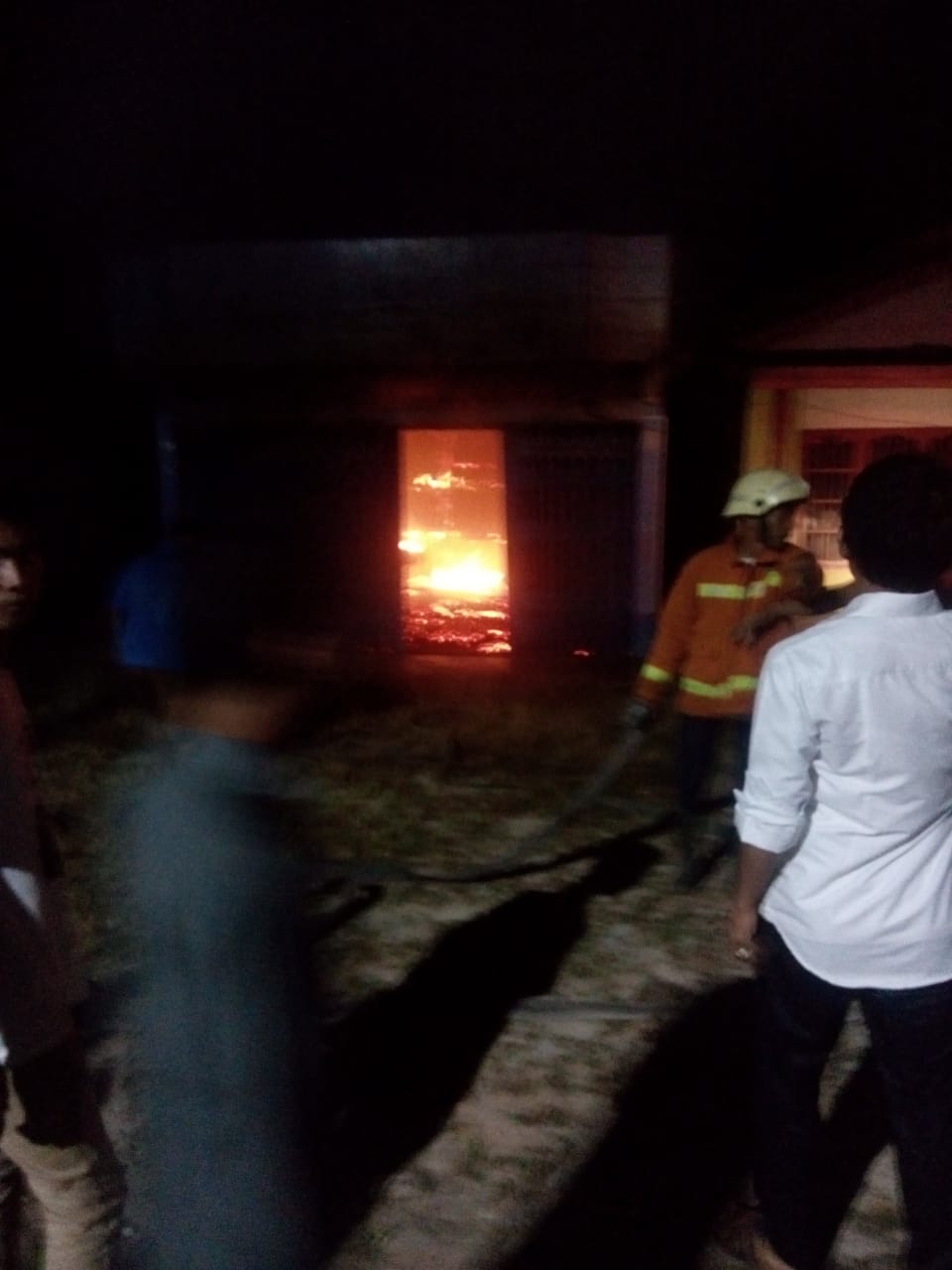 Diduga Konsleting Arus Listrik Kantor PKPI  Dilalap Si Jago Merah