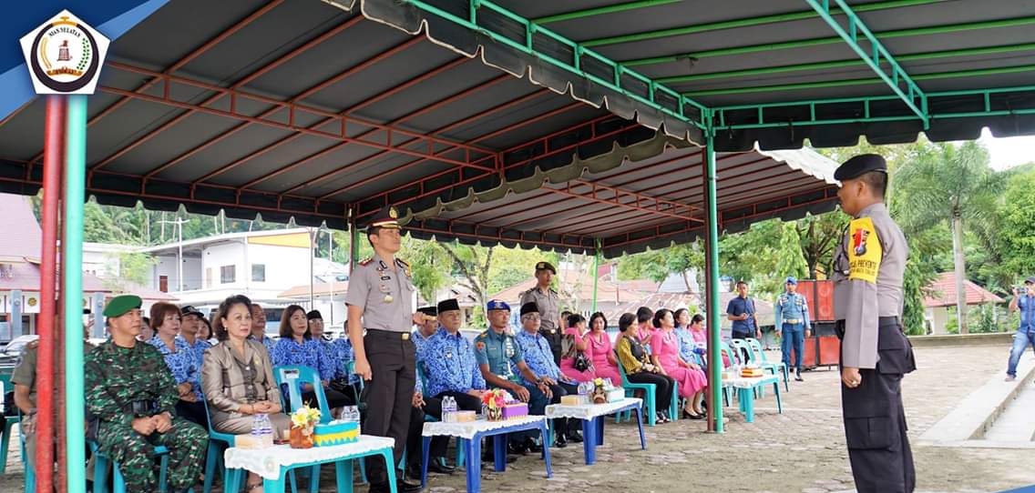 Sejumlah PNS Di Nisel Terima Setya Lencana  Karya Setya 