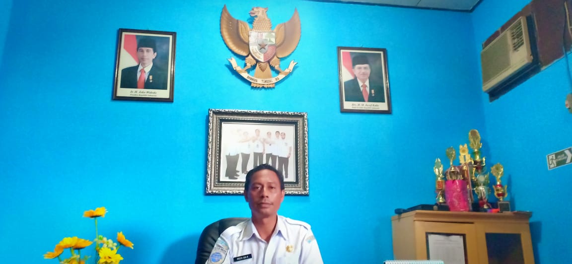 Rencana Pengerjaan Aspal Tanjakan Gunung Della Mengakibatkan Perum Damri Sorong Mengalami Kerugian 