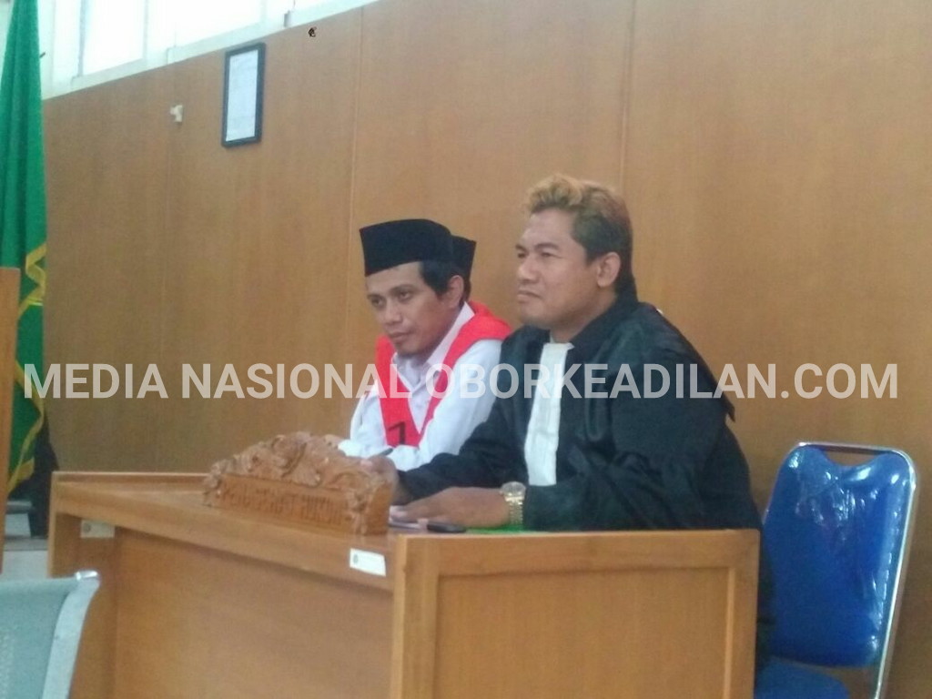 DIAN WIBOWO.SH, KUASA HUKUM MUSTOFA HK : TIDAK SINKRON SURAT DAKWAAN DAN KESAKSIAN KADES WAWAN SELAKU  PELAPOR