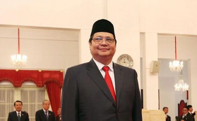 Pengamat : Jadi Ketum Golkar Airlangga Harus Lepas Jabatan Menteri