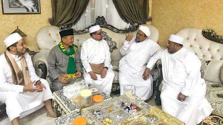 FPI Tolak Wacana Pencabutan Kewarganegaraan Habib Rizieq Shihab
