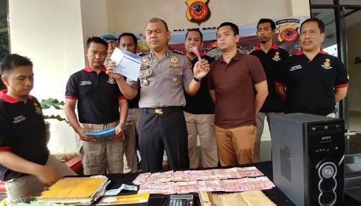  3 KADES TERCIDUK POLISI DI BOGOR KINI PARA KADES TERSEBUT NGINAP DI HOTEL PORDEO 