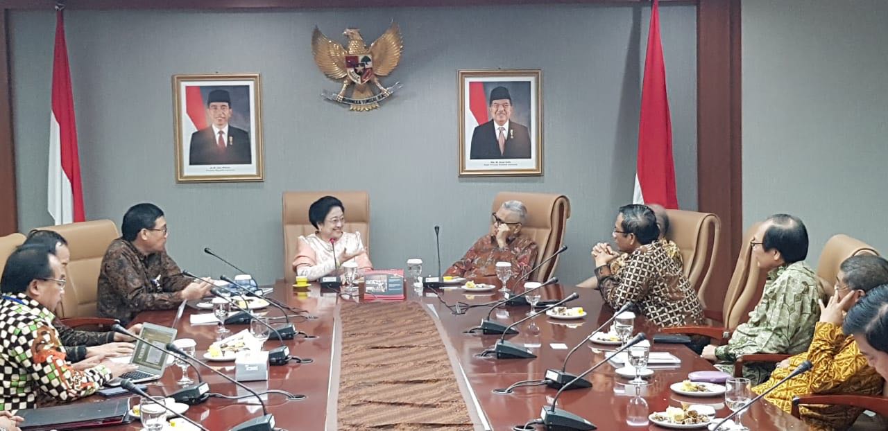 Sekjen PDIP : Pernyataan Mahfud MD Sangat Manusiawi